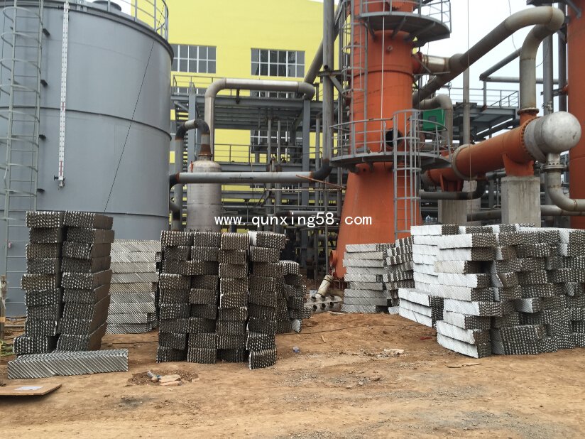 施工現(xiàn)場(chǎng)304不銹鋼波紋填料